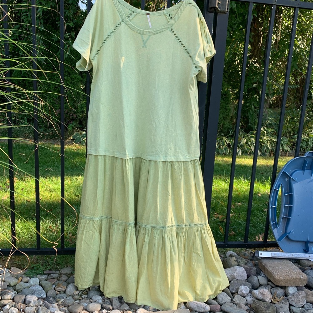 Free People T-shirt Tiered Dress Size M. EUC, worn a few times